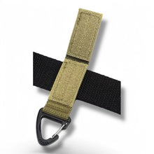 Load image into Gallery viewer, Triangle Clip Belt Hanger